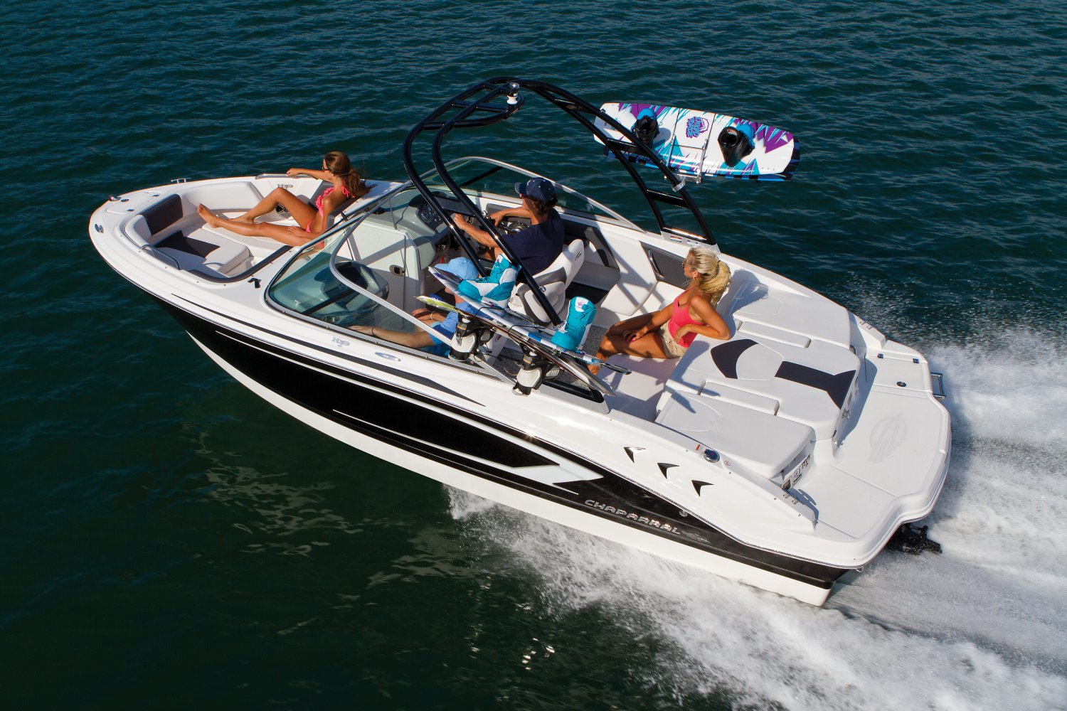 Bowriders The Perfect Family Boat Bowriders Buyers Guide